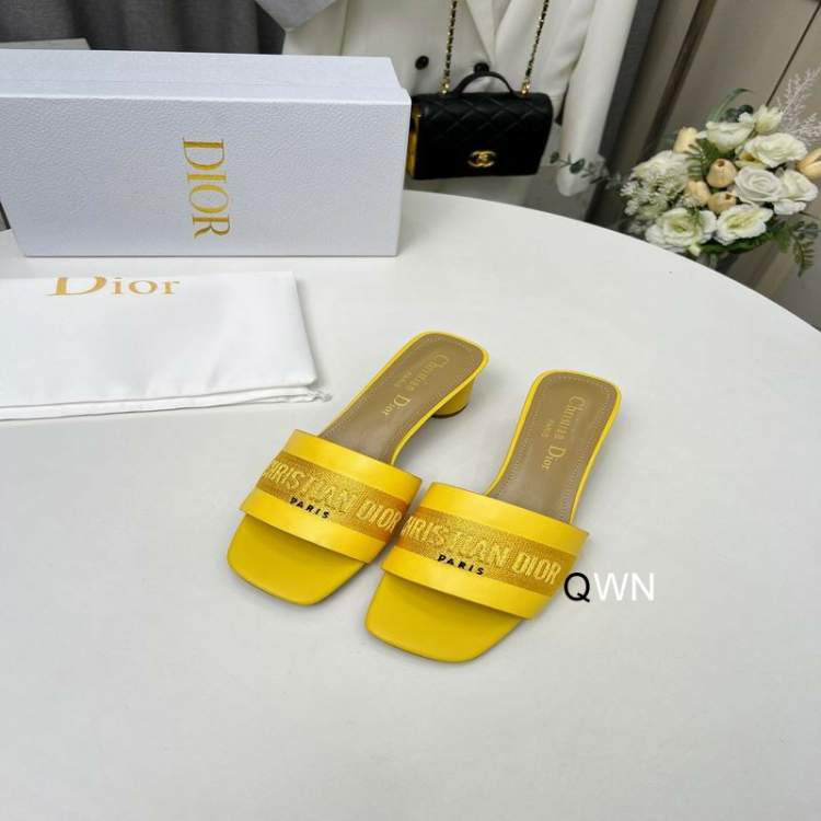 Picture of Dior Shoes _SKUDiorsz35-40WN04023817